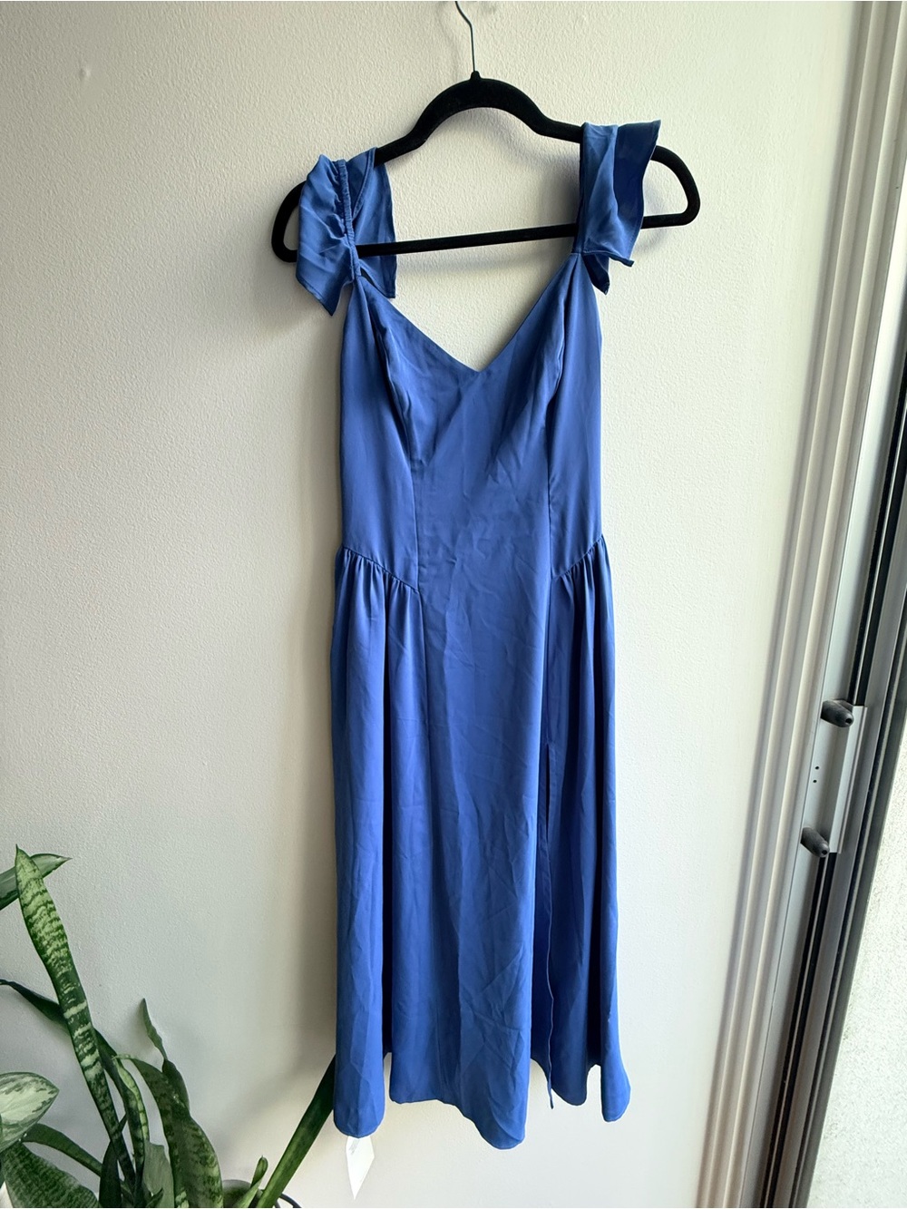 Abercrombie & Fitch Periwinkle V-Neck Tie-Shoulder Midi Dress